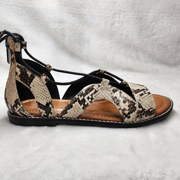 *New Low Price!* Crown Vintage Paysley Gladiator Sandals - Picture 4 of 13